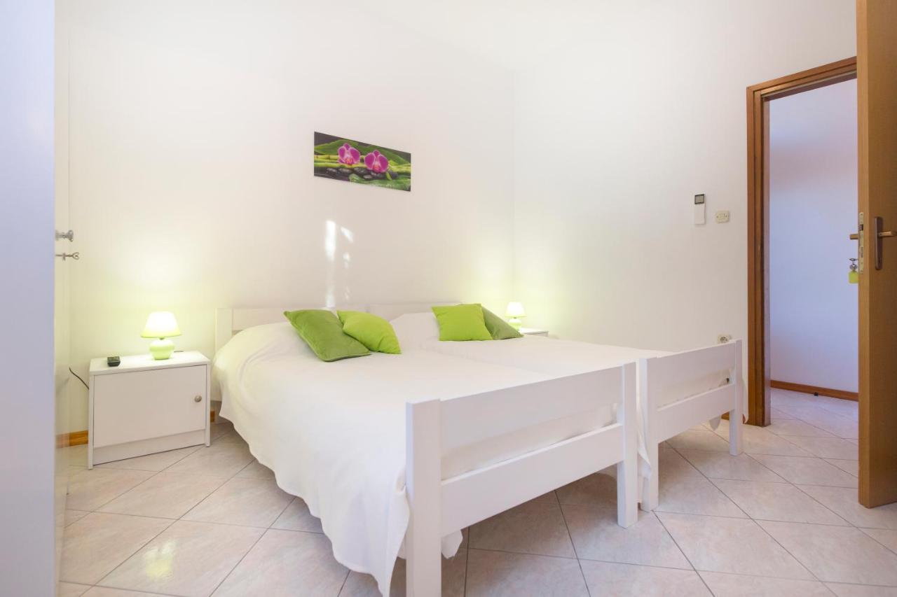 House Kontus Hotel Plomin Exterior foto