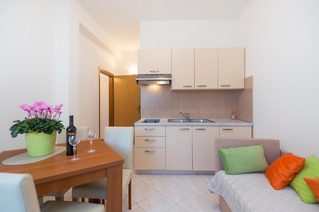House Kontus Hotel Plomin Exterior foto